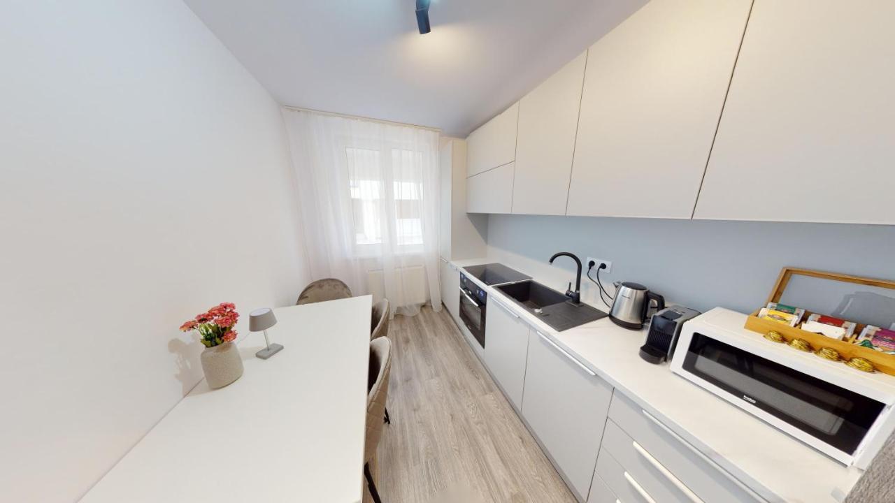 Apartment By The Lake Nr 4 Vrt Hermannstadt Exterior foto